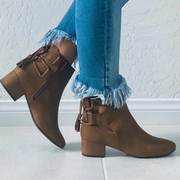 NIB Cognac Back Lace Fringe Tassel Ankle Bootie - Picture 2 of 7